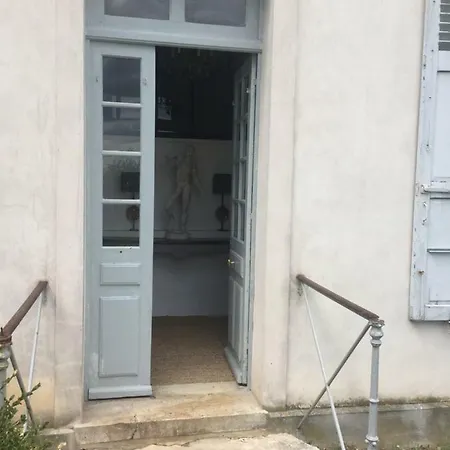Oda ve Kahvaltı Le Clos De Rudignon Noisy-Rudignon